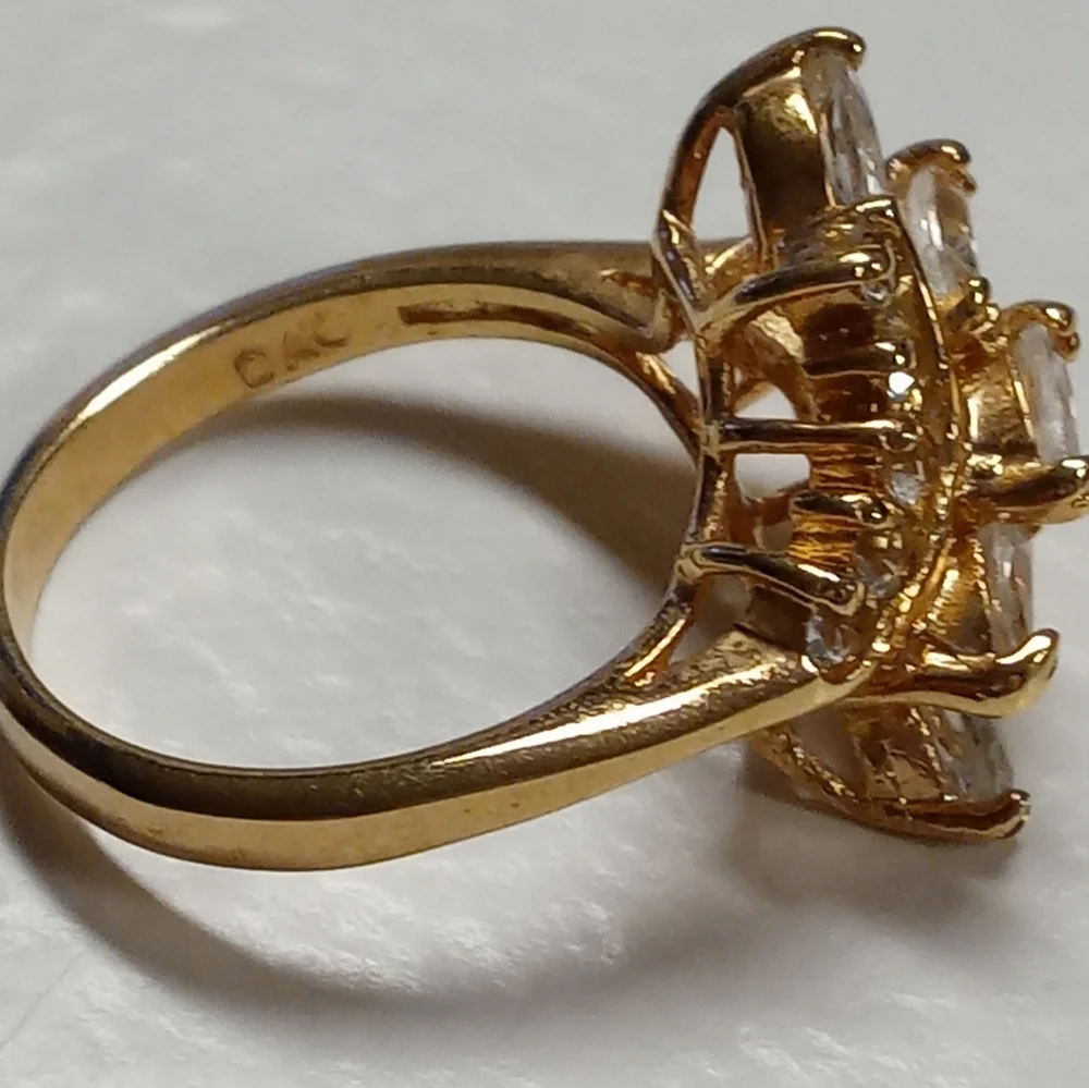 Vintage Gold Plated Cluster Ring with Australian Crystals Unique DAC Size 6